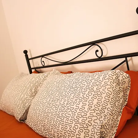 Cavour *